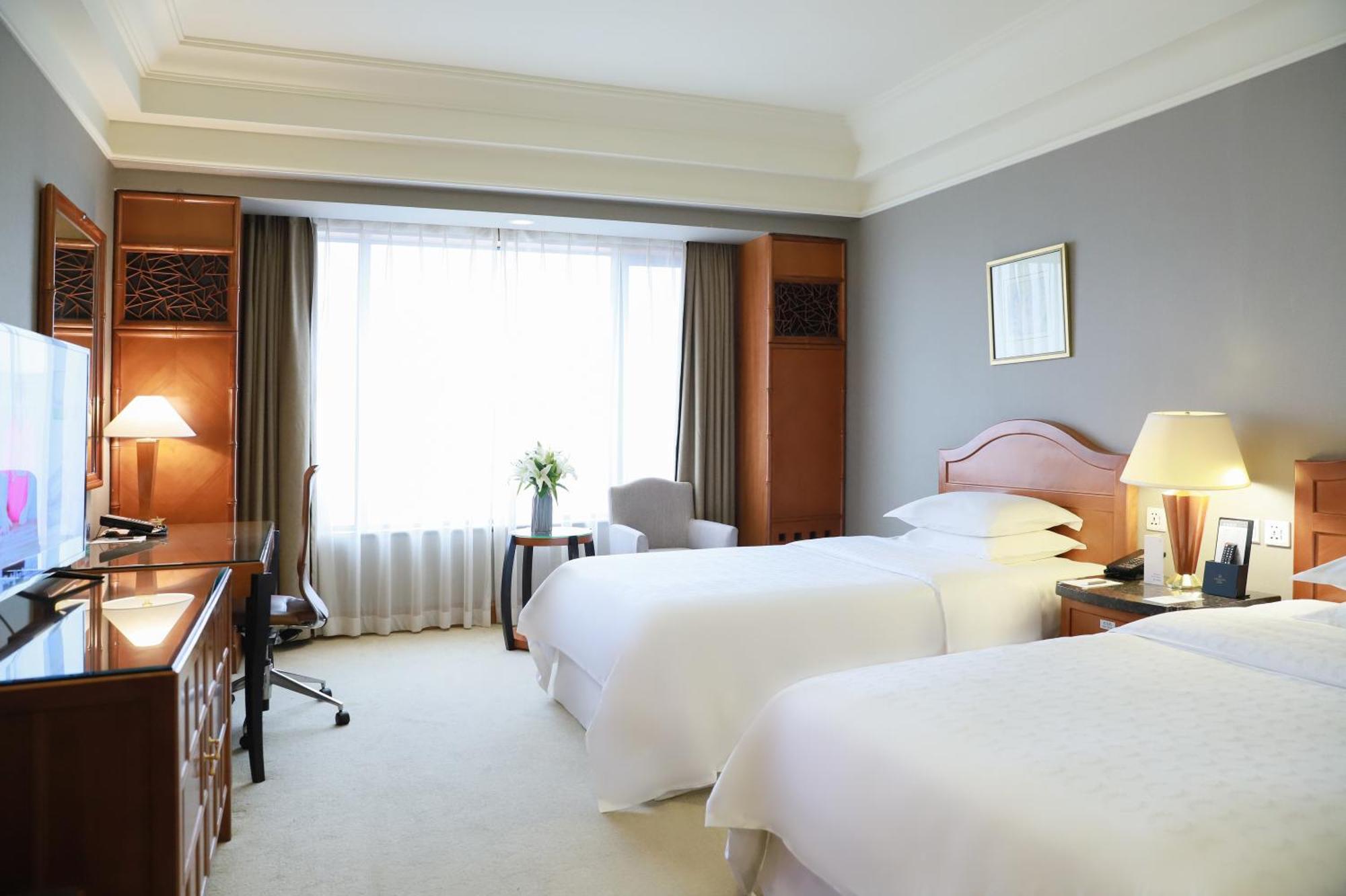 Sheraton Xi'An Hotel Exterior photo