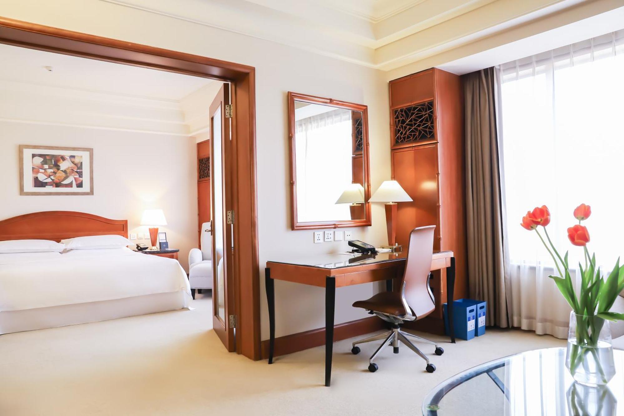 Sheraton Xi'An Hotel Exterior photo